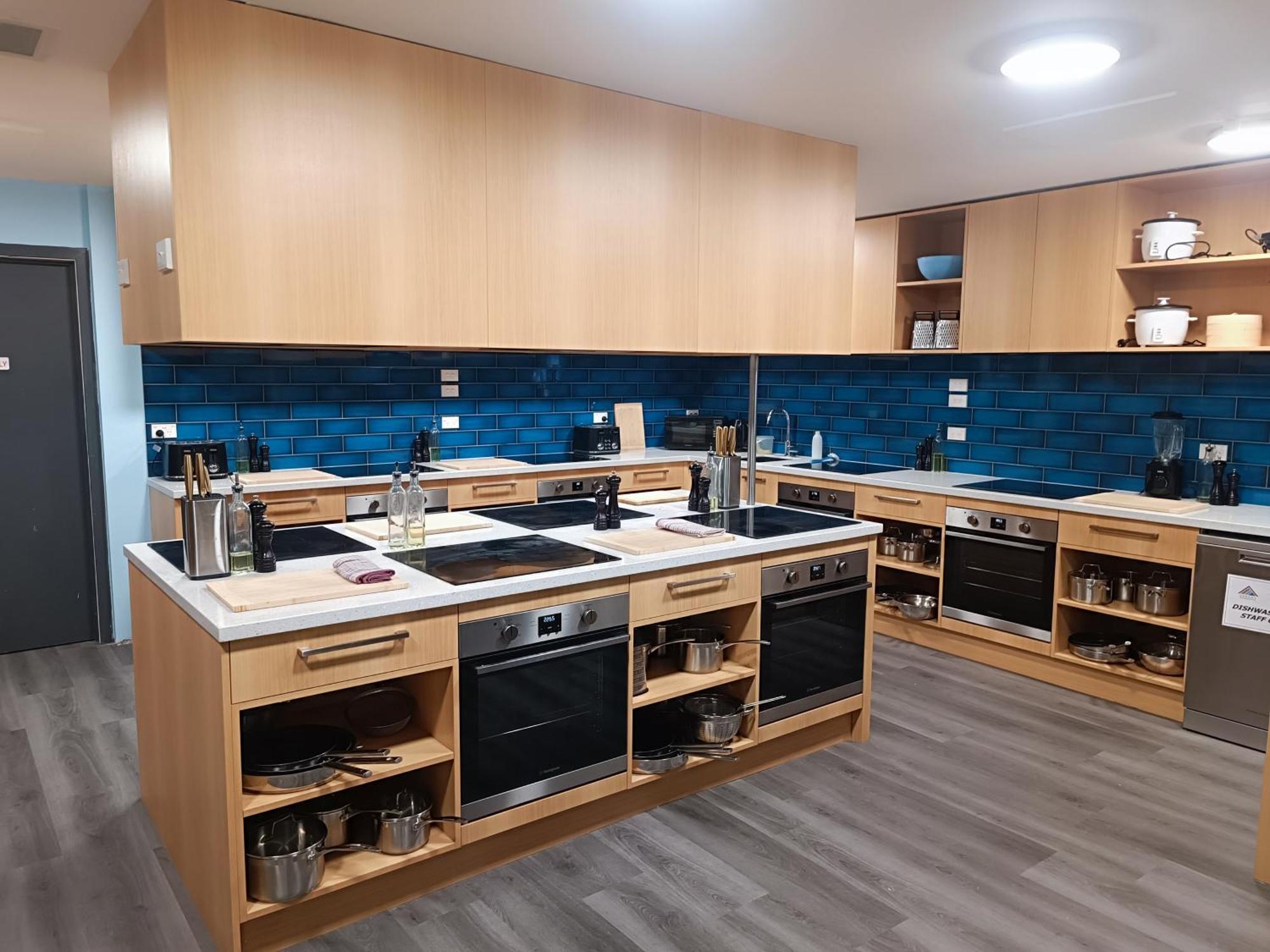 Hostel Urbanz Christchurch Exteriér fotografie The kitchen at the University of New South Wales