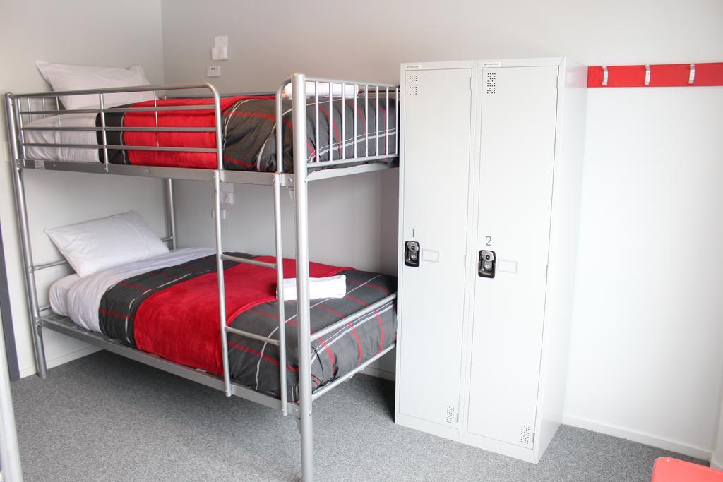 Hostel Urbanz Christchurch Pokoj fotografie A typical room at a backpackers' hostel in New Zealand